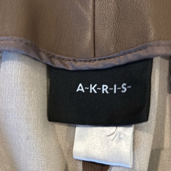 Gorgeous AKRIS leather pants/leggings size 8 - Picture 4 of 9
